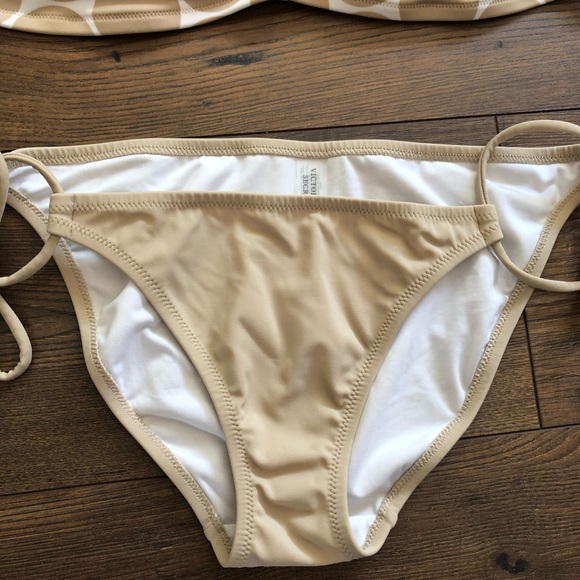 New Victoria’s Secret Bikini Set, M/L - Picture 5 of 6
